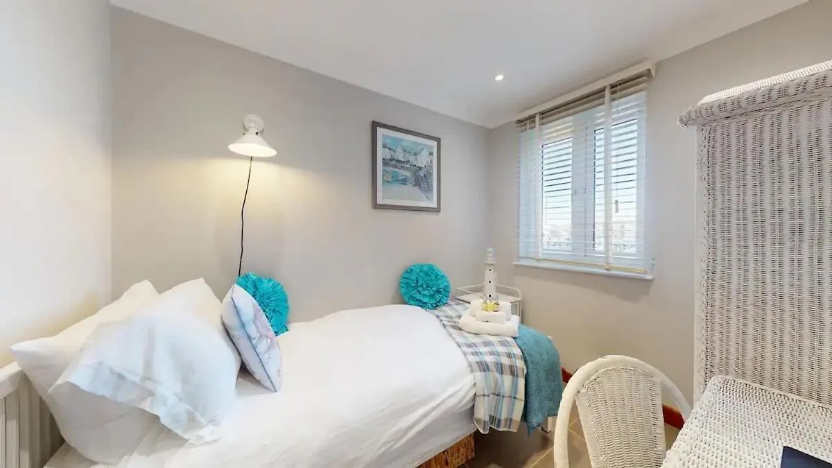 Marina View Apartment Swansea 0*,