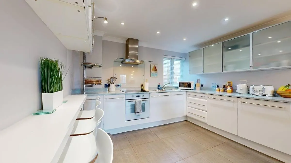 Marina View Apartment Swansea